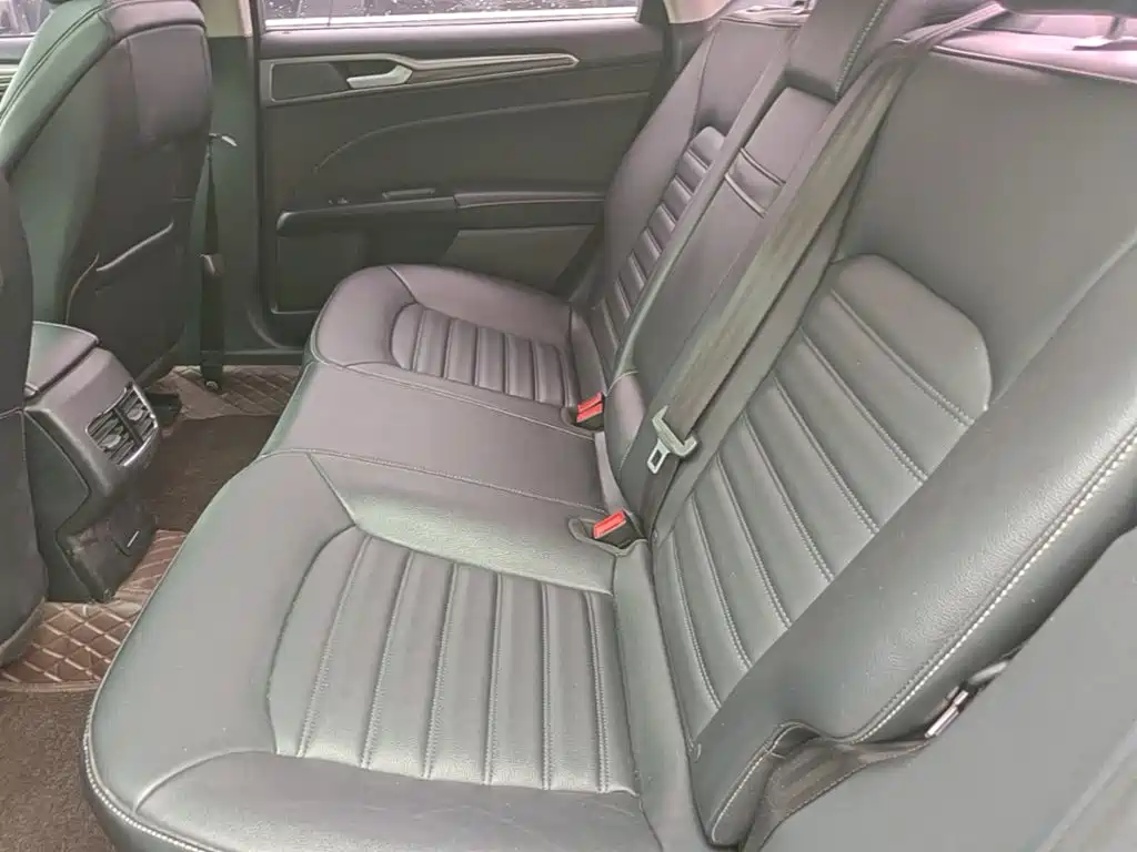 Ford Mondeo — миниатюра 17