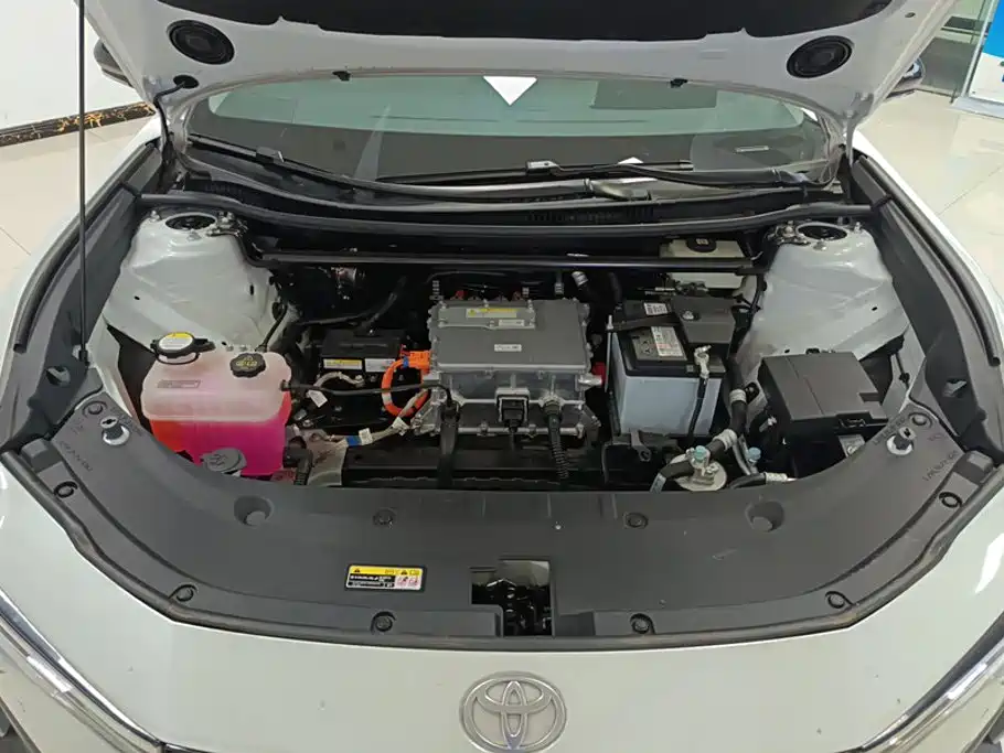 Toyota bZ3 — миниатюра 10
