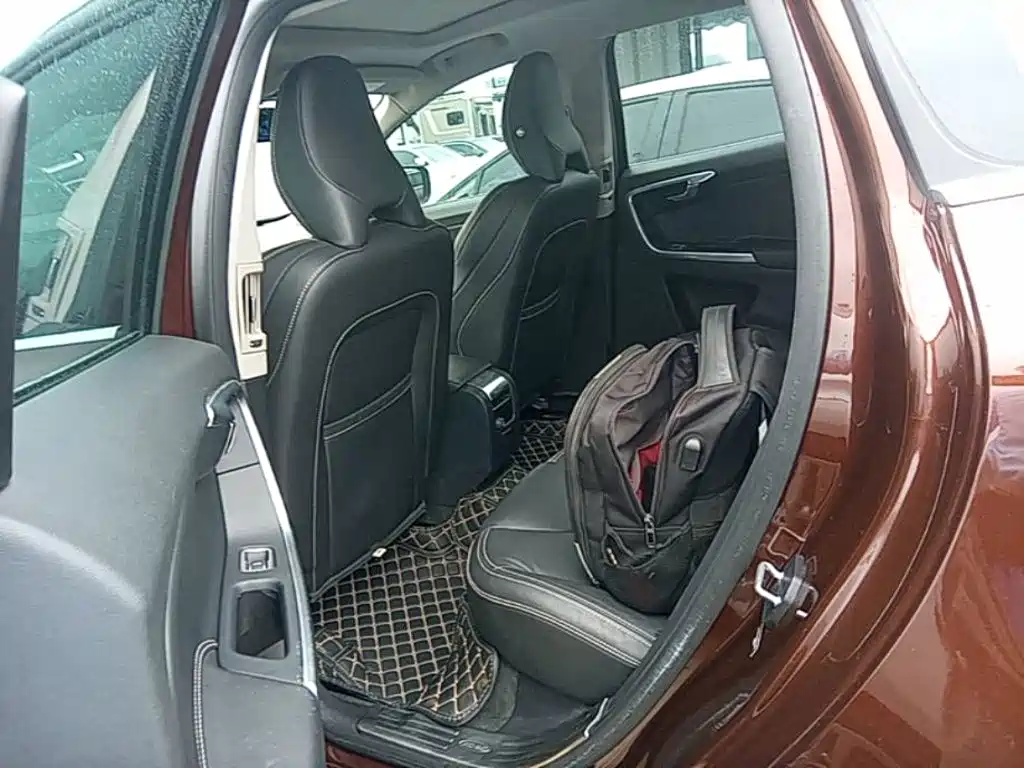 Volvo XC60 — миниатюра 17