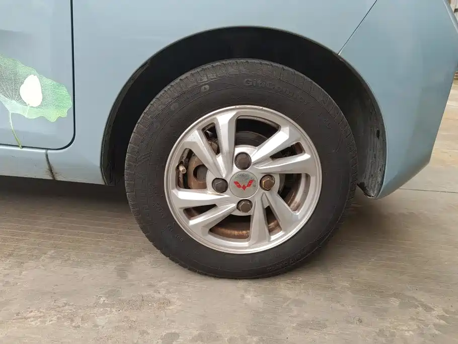 Wuling MINIEV — миниатюра 6