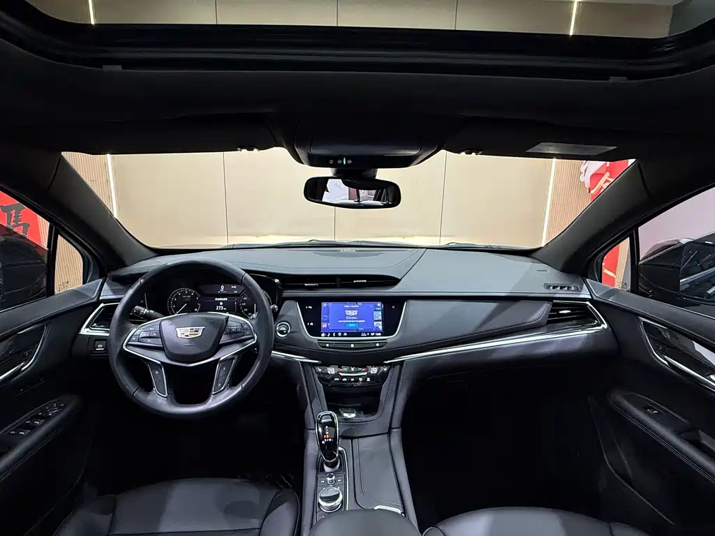Cadillac XT5 — миниатюра 6