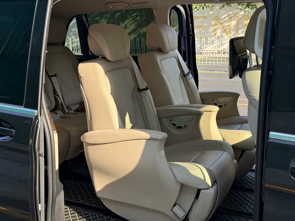 MERCEDES-BENZ V CLASS