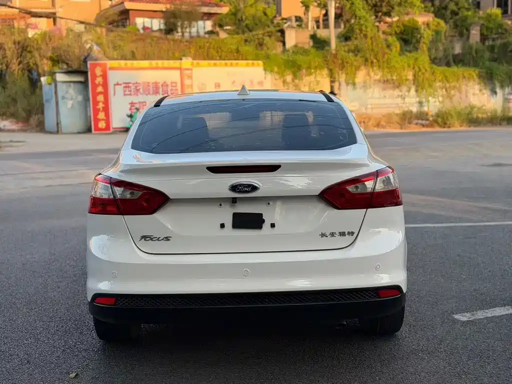 Ford Focus — миниатюра 6