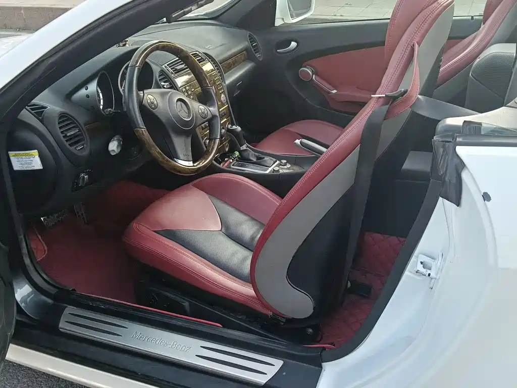 Mercedes-Benz SLK 2010 SLK 200K Grand Edition