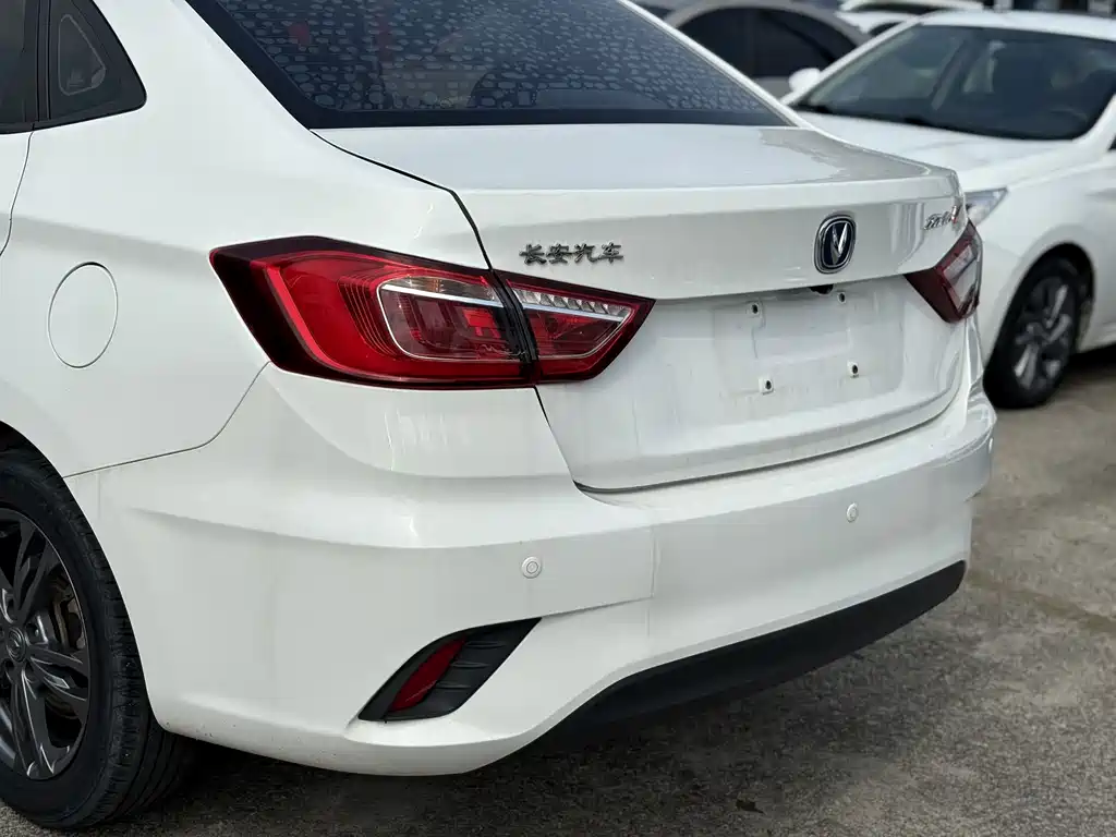 Changan Eado DT — миниатюра 10