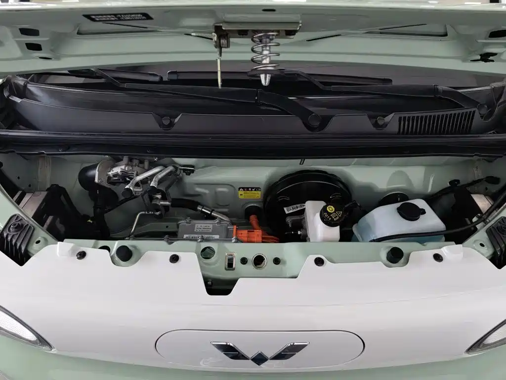 Wuling MINIEV — миниатюра 6