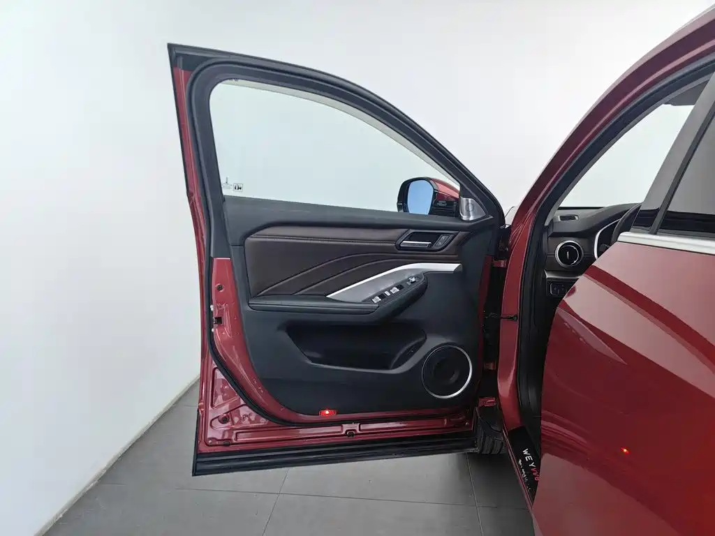 Wey Wey VV6 — миниатюра 8