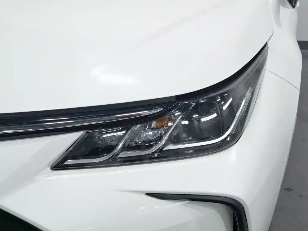 Toyota Corolla — миниатюра 7