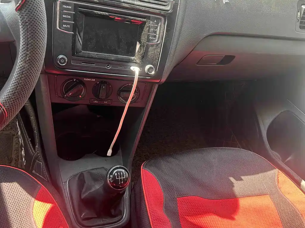 Volkswagen Polo — миниатюра 5