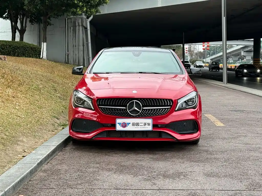 MERCEDES-BENZ CLA