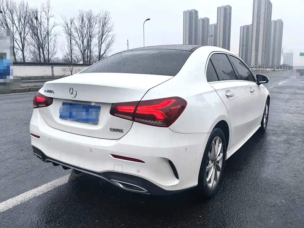 MERCEDES-BENZ A CLASS
