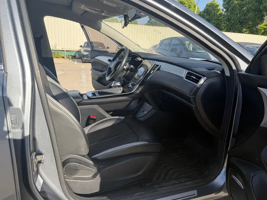 Roewe i6 MAX 2020 300TGI AT Smart Drive Supreme