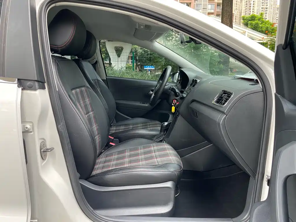 Volkswagen Polo — миниатюра 10
