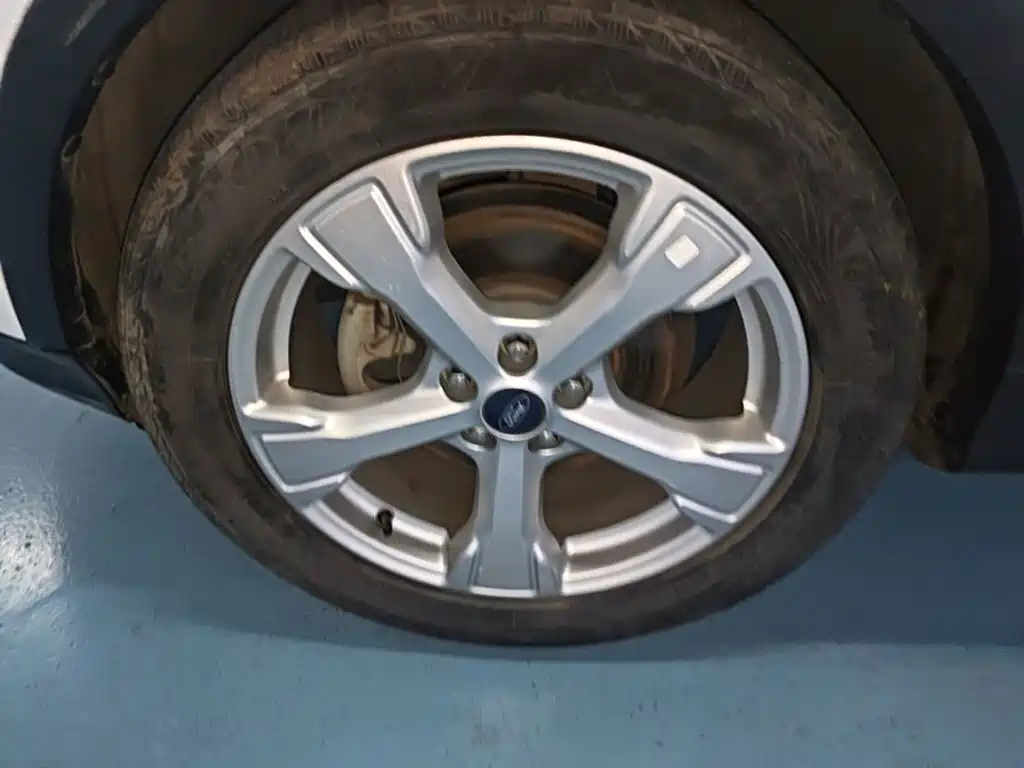 Ford Kuga — миниатюра 23