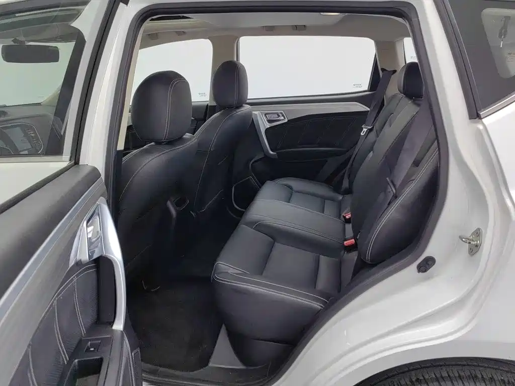 Geely Vision X6 — миниатюра 15