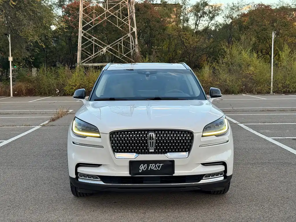 Lincoln Aviator — миниатюра 2