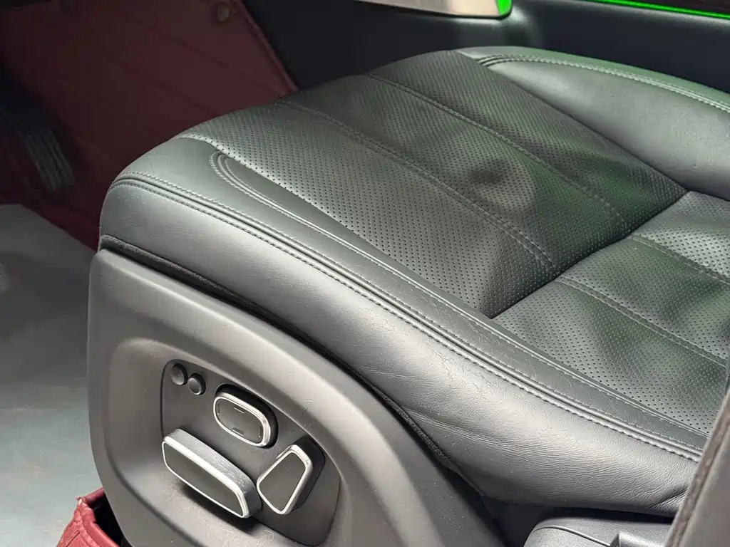 Land Rover Range Rover — миниатюра 15