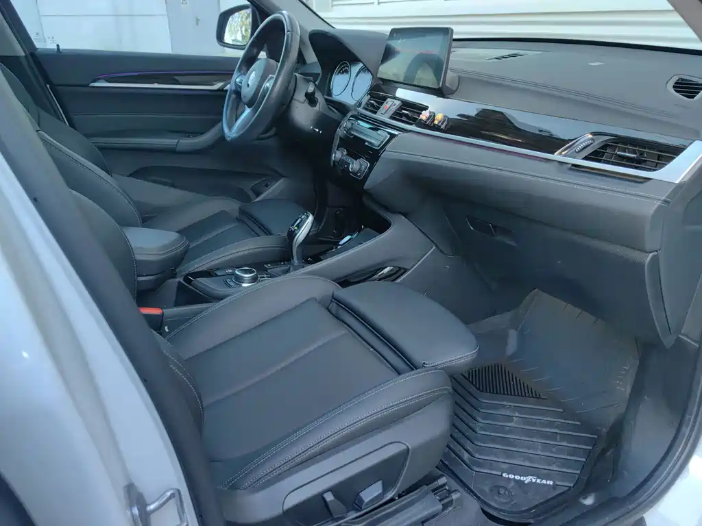 BMW X1 — миниатюра 14