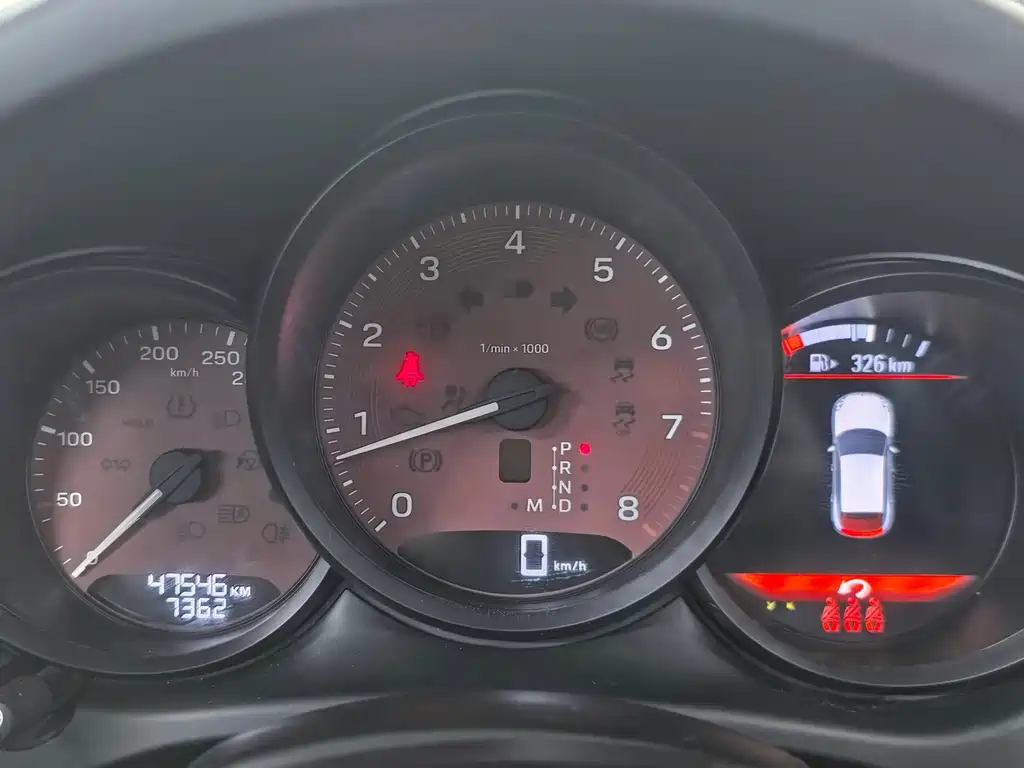 Porsche Macan — миниатюра 7