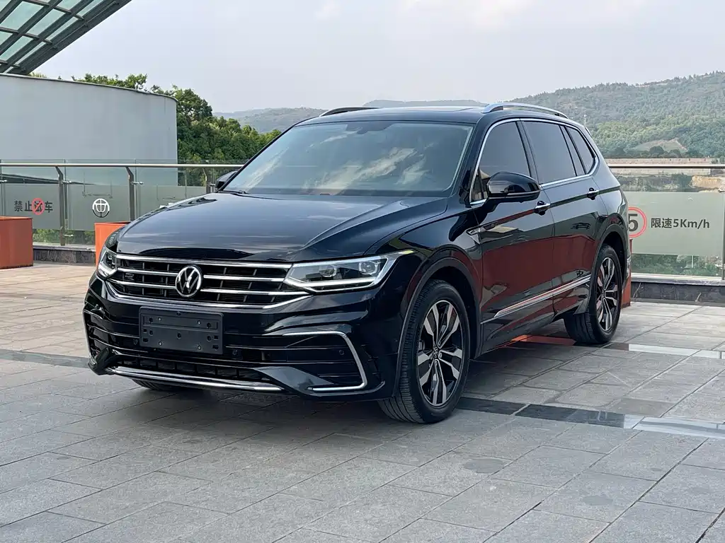 Volkswagen Tiguan L 2023