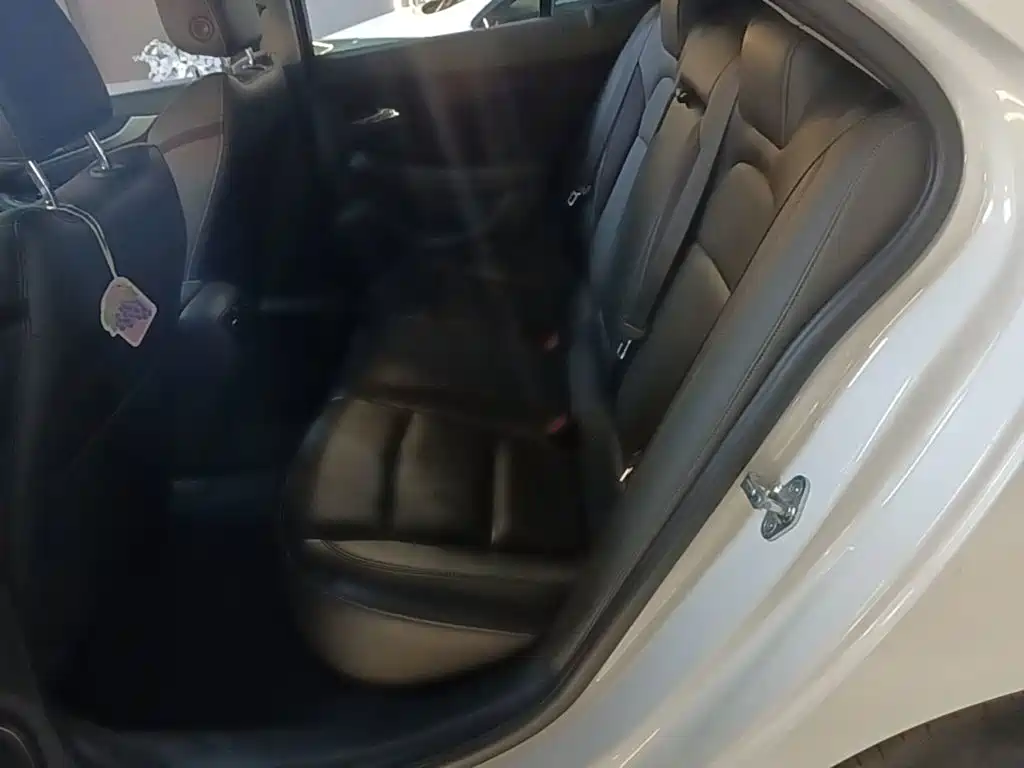Chevrolet Malibu — миниатюра 17