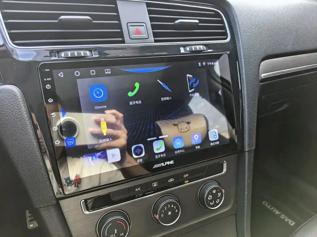 Volkswagen Golf — миниатюра 14