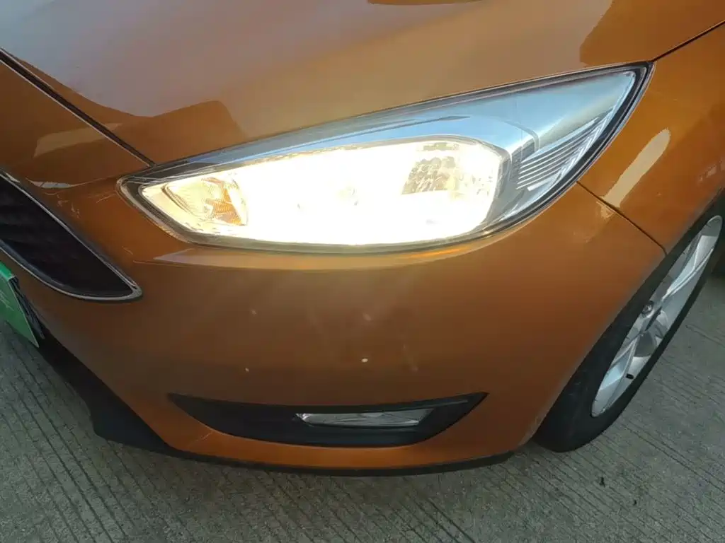 Ford Focus — миниатюра 24