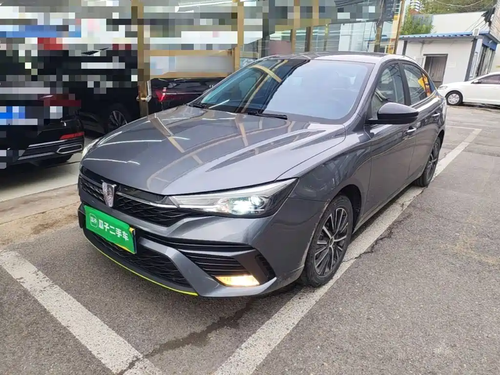 Roewe i5