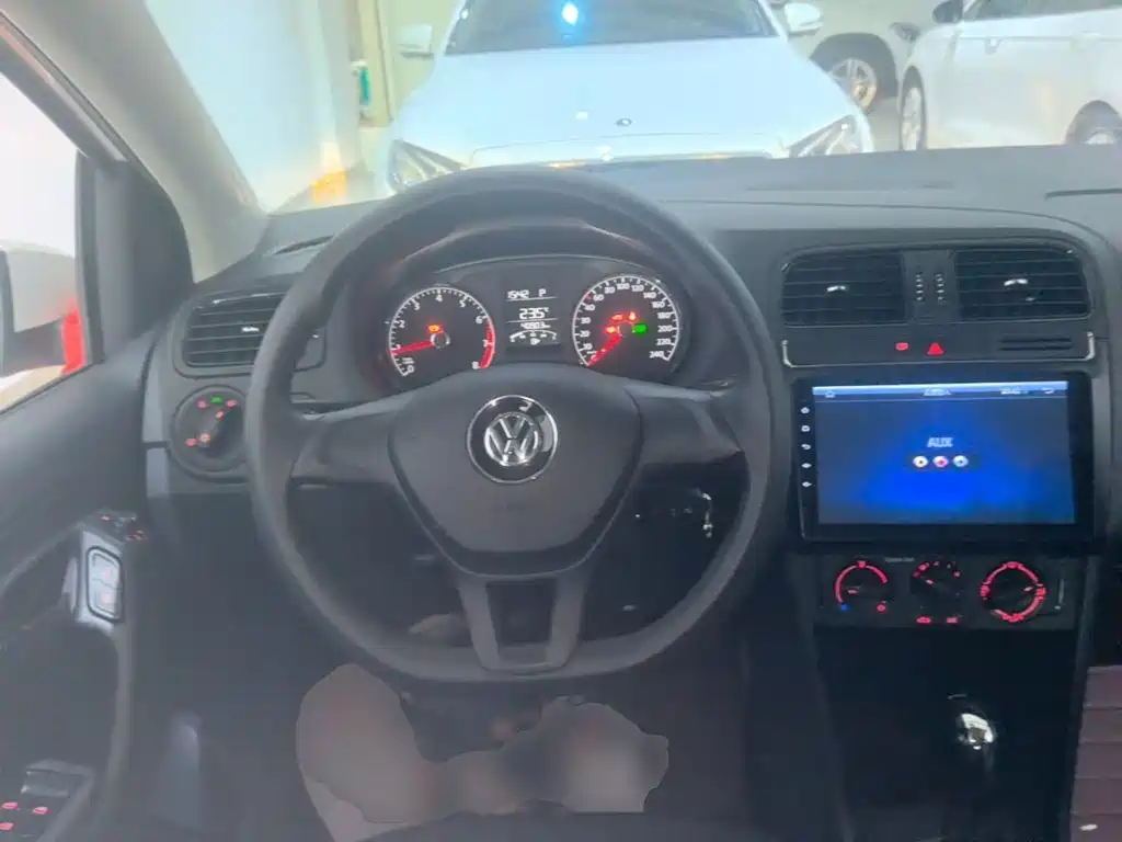 Volkswagen Polo — миниатюра 11