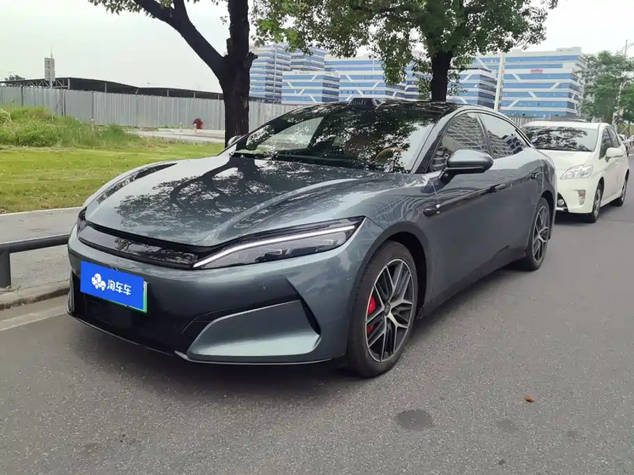 BYD Хань Ли