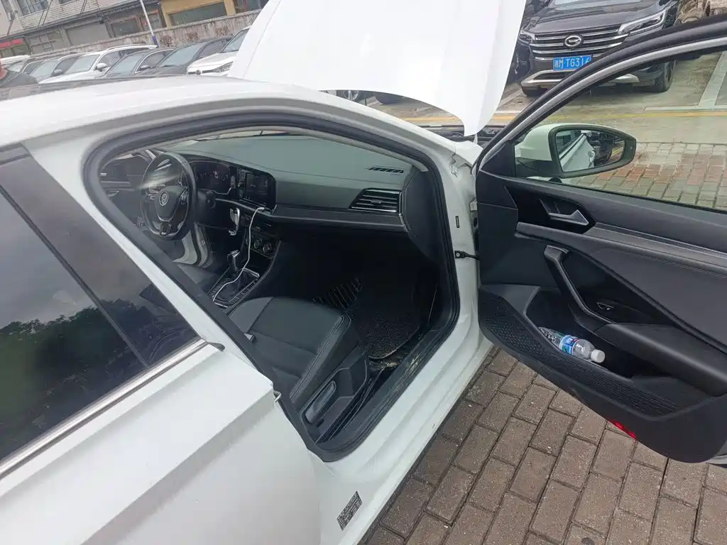 Volkswagen Sagitar — миниатюра 18