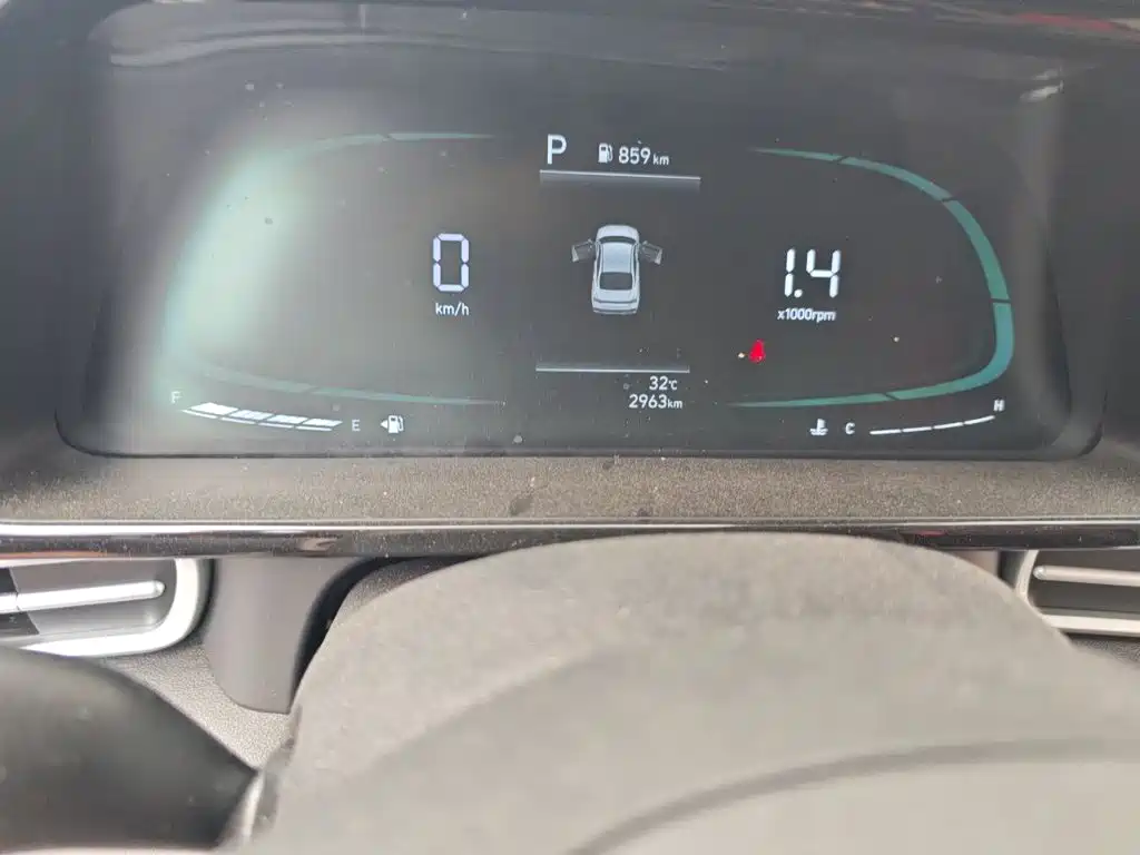 Hyundai Elantra — миниатюра 5