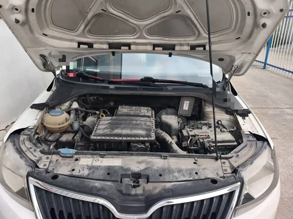 Skoda Rapid — миниатюра 11