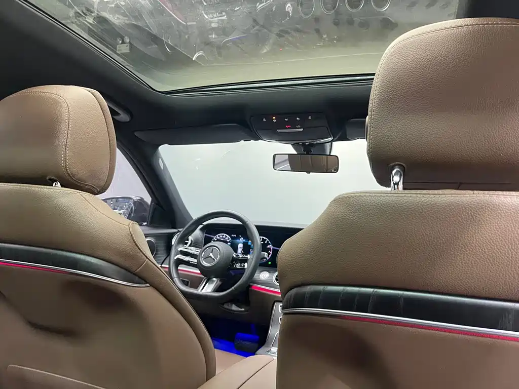 MERCEDES-BENZ E CLASS