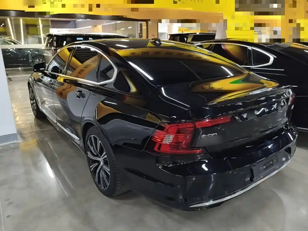 Volvo S90 — миниатюра 5