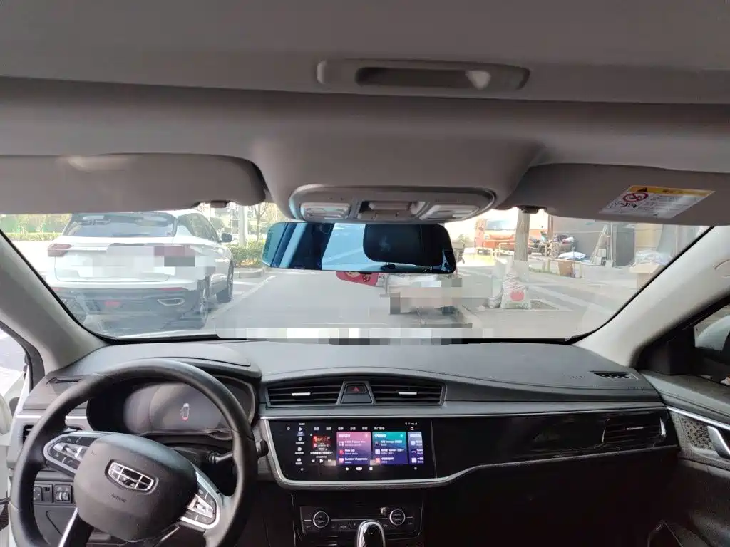 Geely Emgrand GL — миниатюра 9