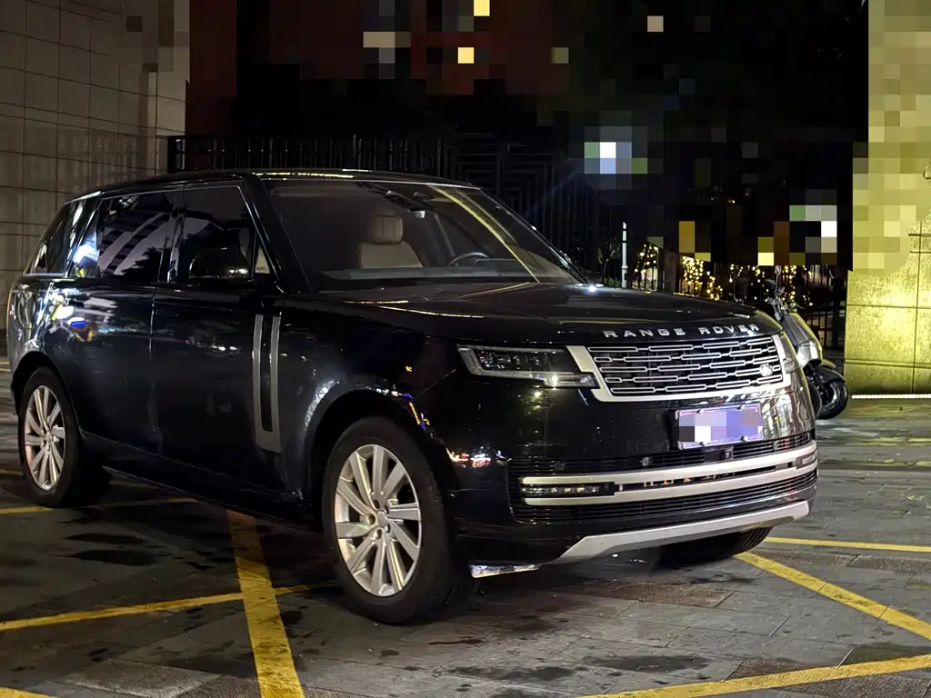 Land Rover Range Rover 2024 3.0 L6 400PS Long Wheelbase мест