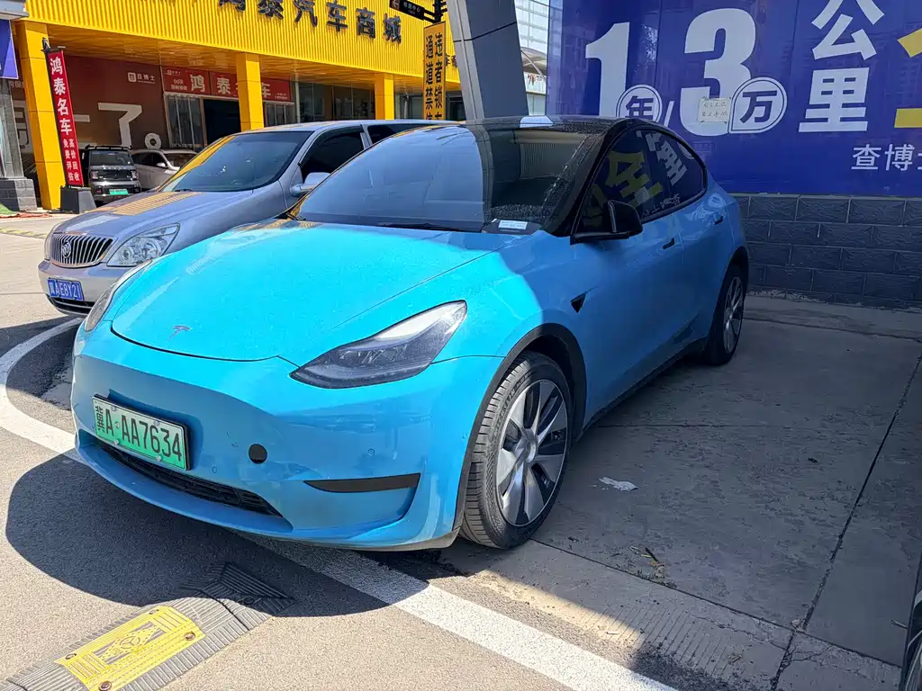 Tesla Model Y 2022