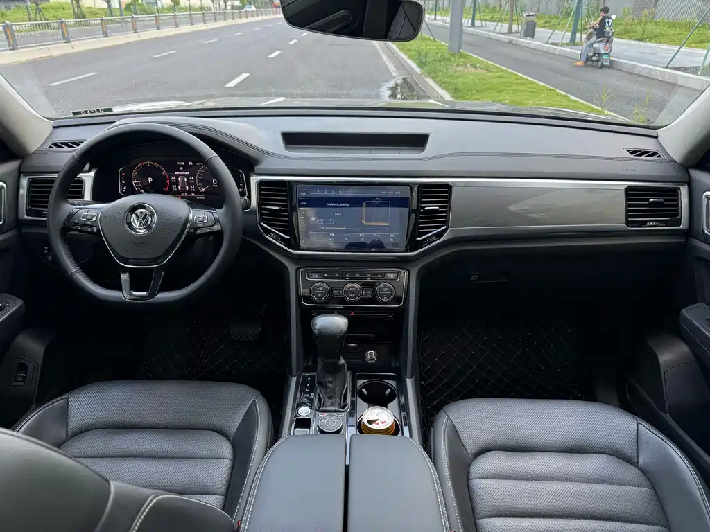 Volkswagen Teramont — миниатюра 5