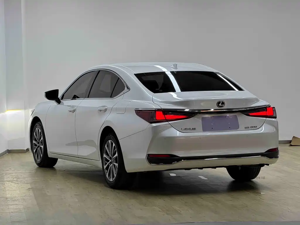 Lexus ES — фотографии объявления, Фото 27