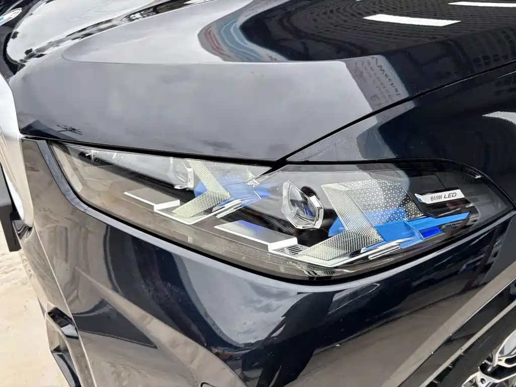 BMW X5 — миниатюра 8