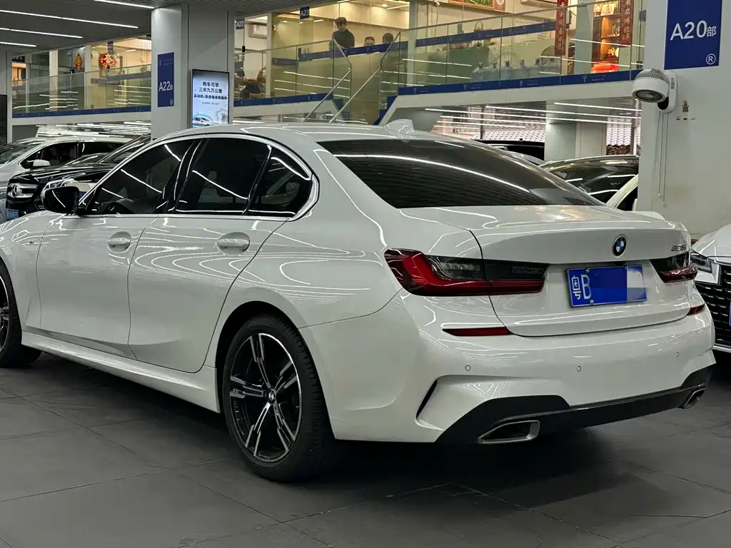 BMW 3 Series — миниатюра 9