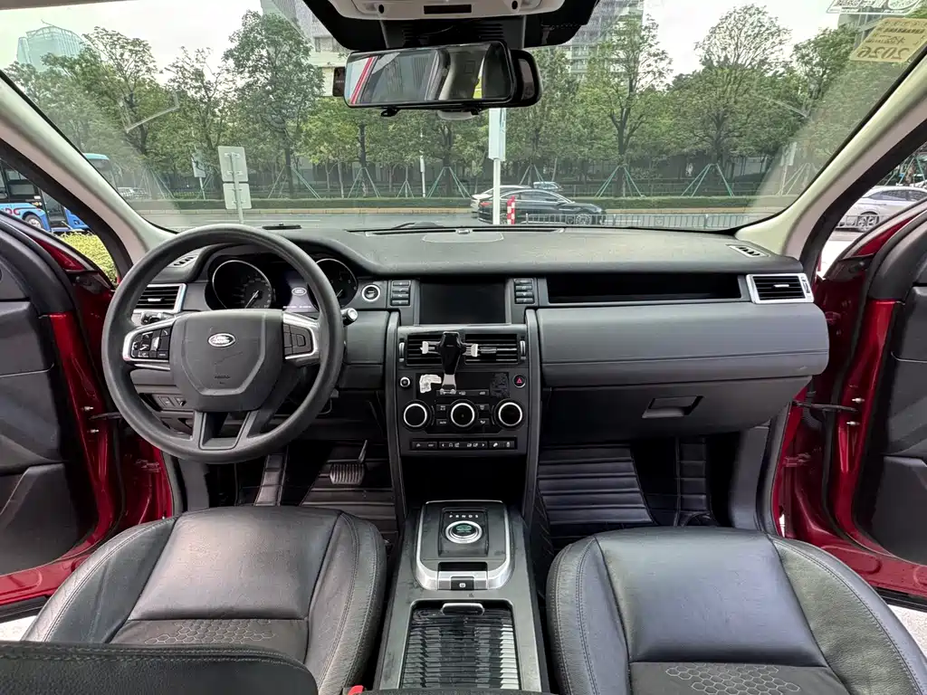 Land Rover Discovery Sport — миниатюра 8