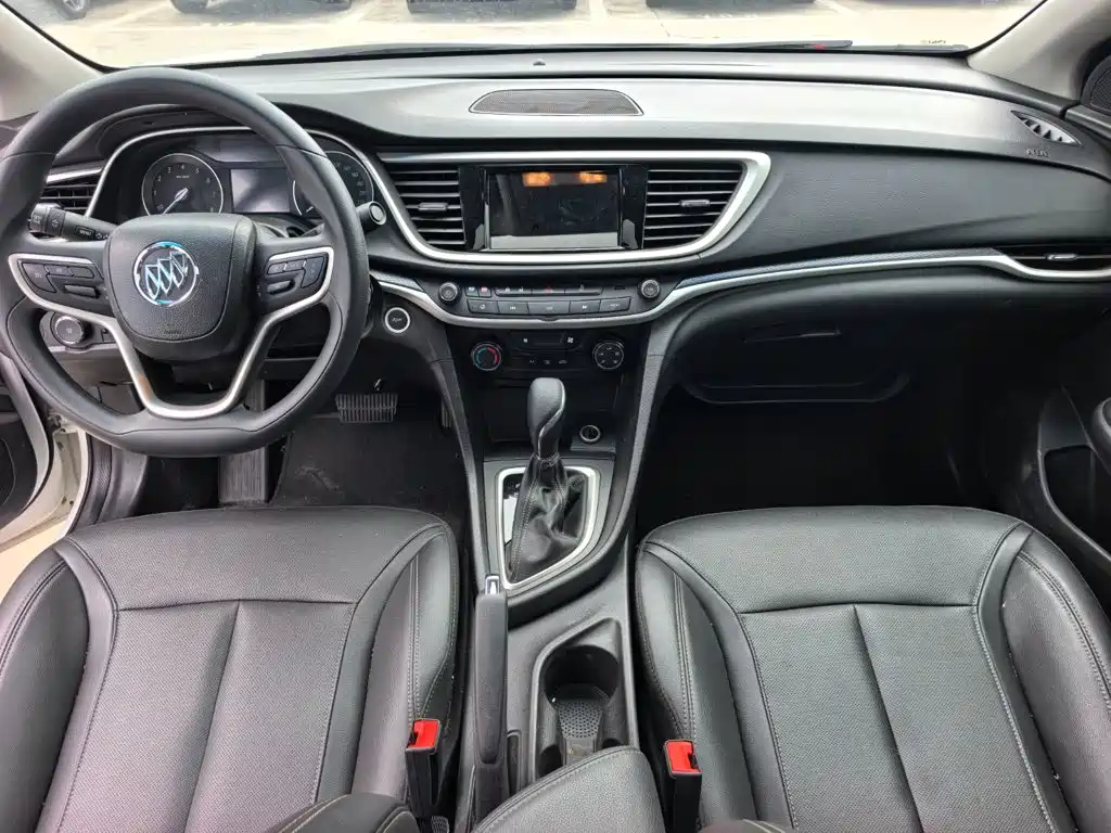 Buick Excelle — миниатюра 9