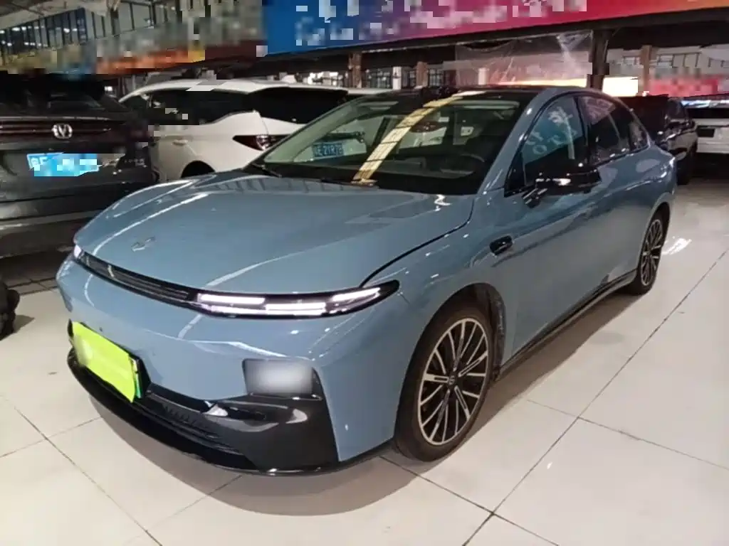 Leapmotor Ноль один.