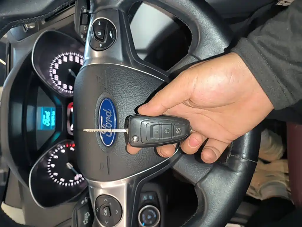 Ford Kuga — миниатюра 9
