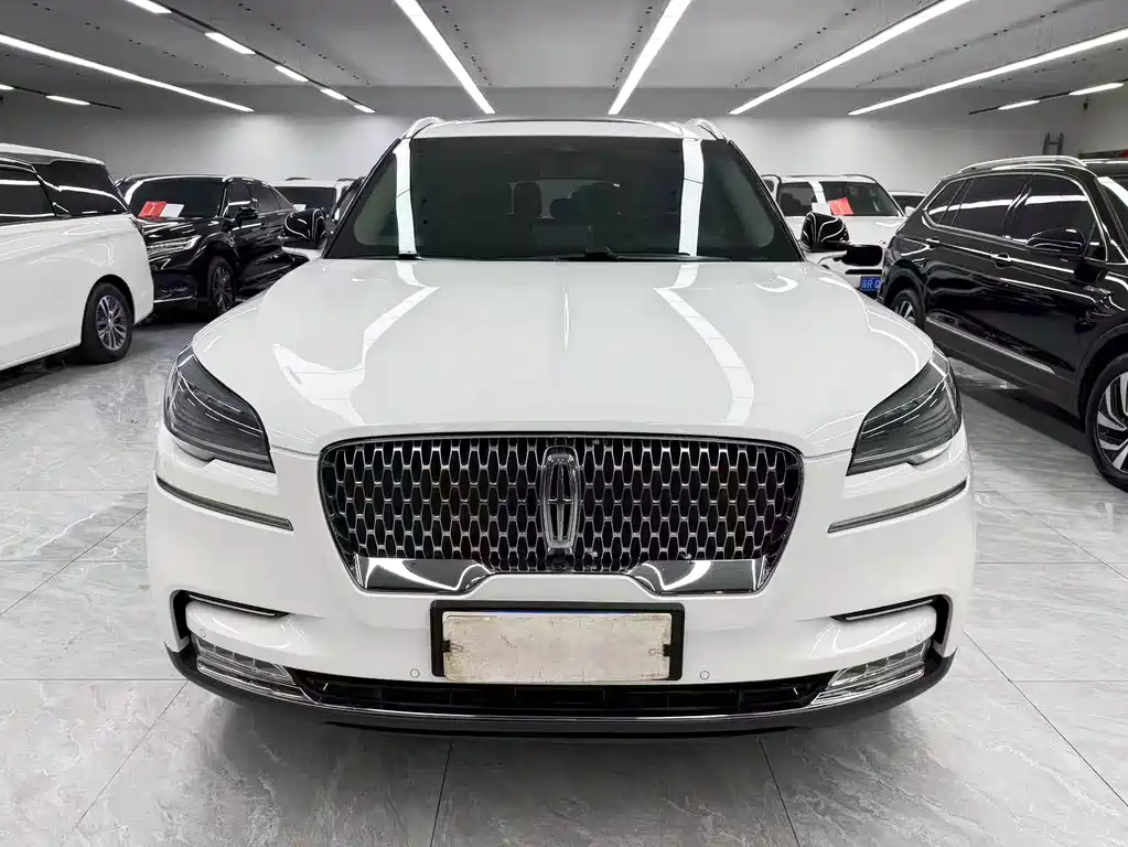 Lincoln Aviator — миниатюра 2