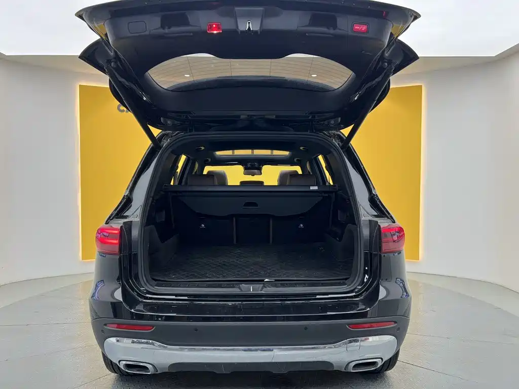 Mercedes-Benz GLB — миниатюра 4
