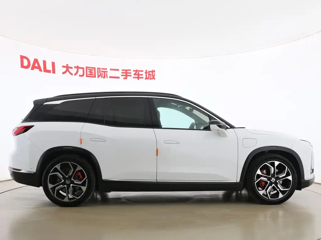 NIO ES8 — миниатюра 12