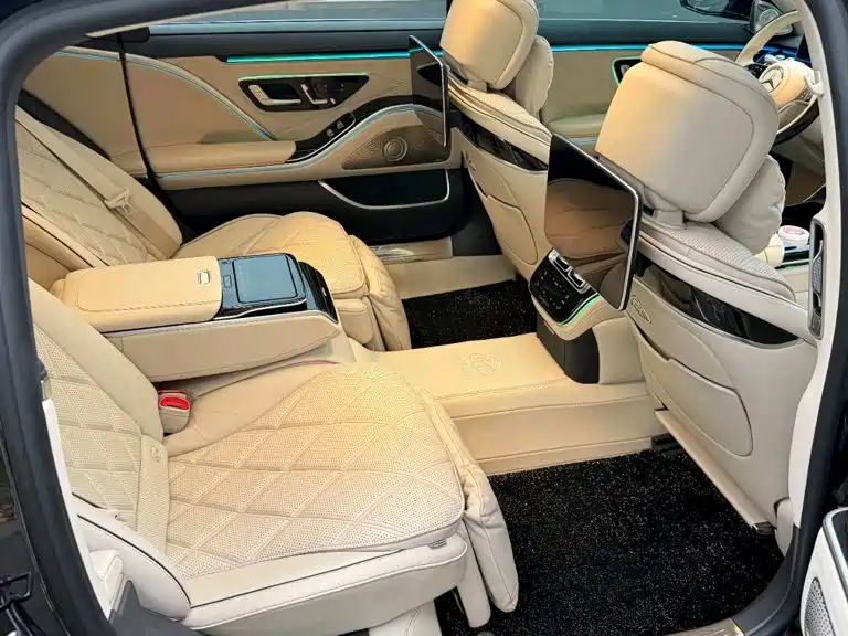Mercedes-Benz S-Class — миниатюра 12